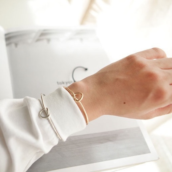 ❤️Sale❤️ Bow Cuff Bracelet - Picture 2 of 5